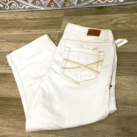 AEROPOSTALE Jean Capris White, Beige Embroidered 7/8 - Picture 1 of 10